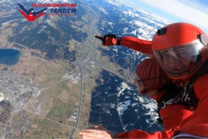 Zell am See fallschirmspringen tandemsprung salzburg fallschirmsprung Österreich Geschenk gutschein Ticket Reservierung Flugplatz